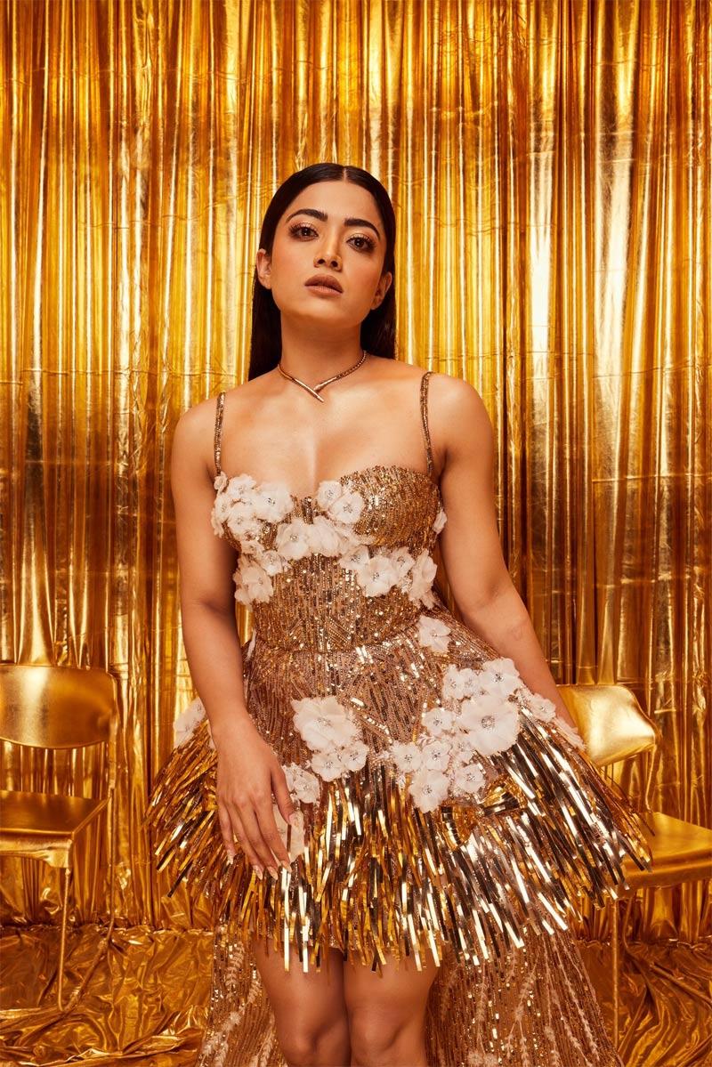 Rashmika looks glamorous as she poses for photo in Falguni