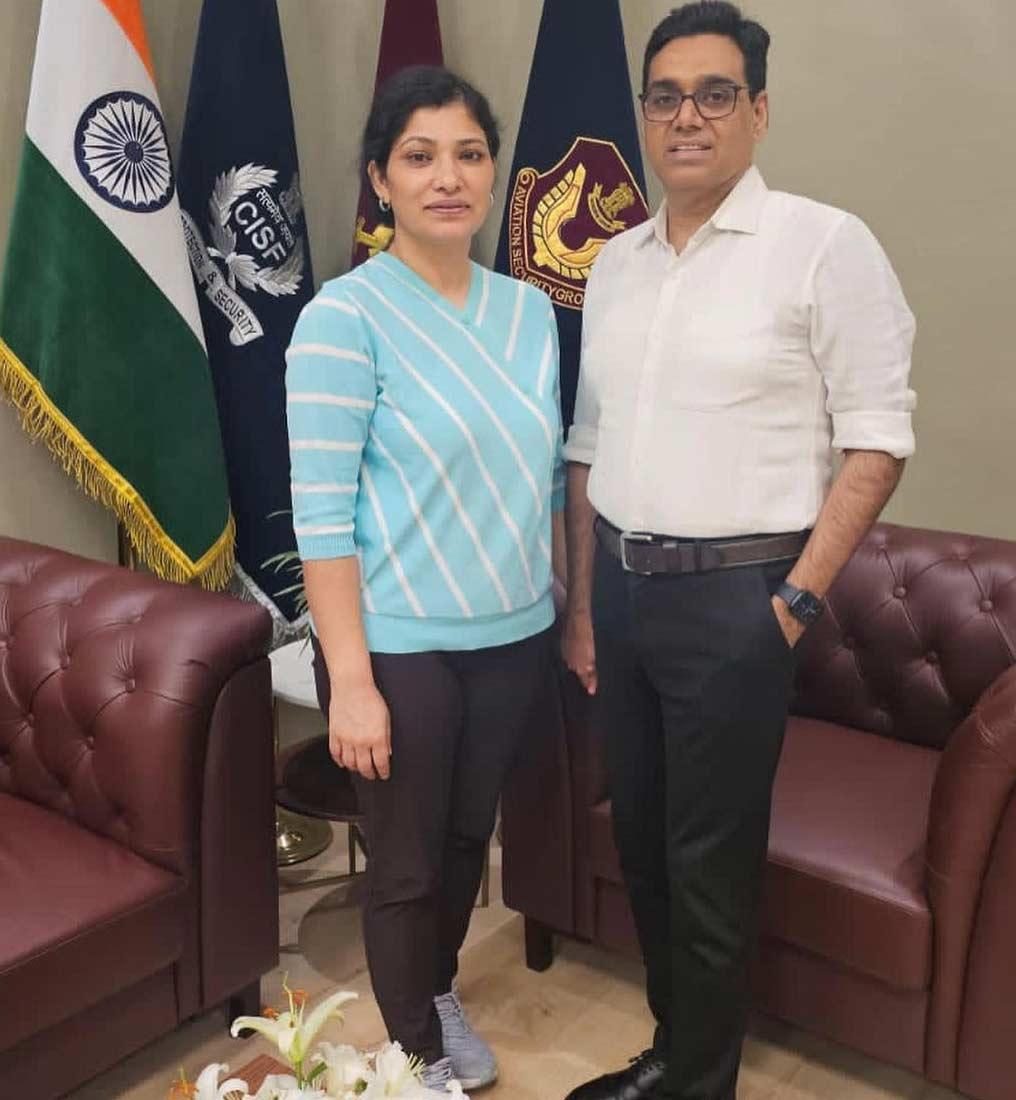 Real Manoj Sharma Shraddha Joshi Cameo In 12th Fail