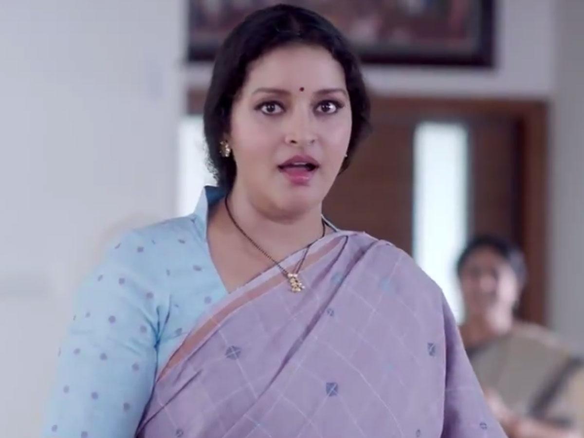 No Financial Help: Renu Desai
