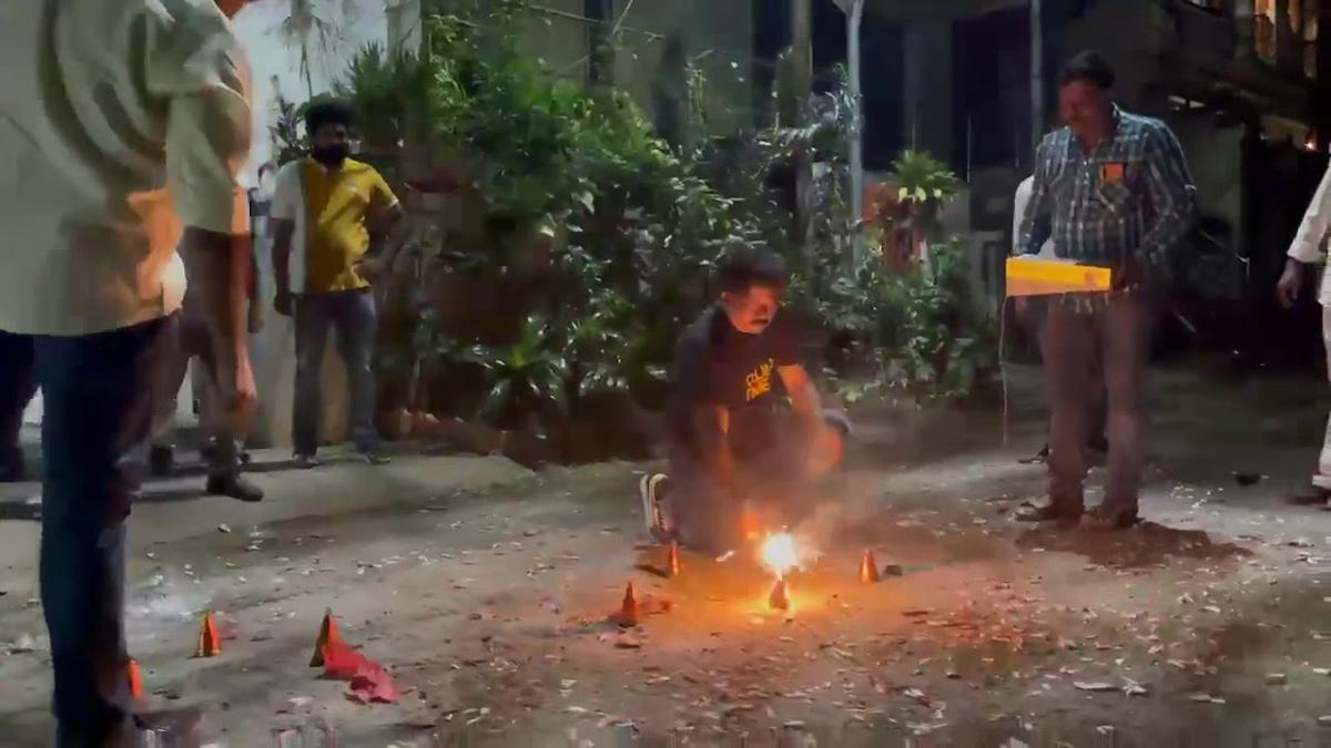 Viral: RGV's Diwali Celebrations