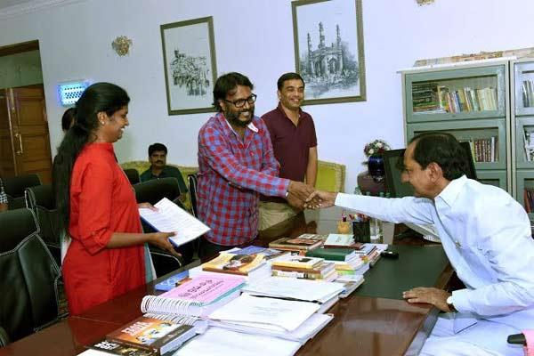 KCR Blessings on Rudhramadevi