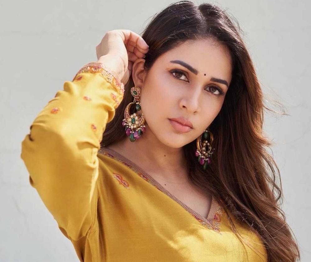 Will people believe Lavanya's signals regarding Mega Prince?