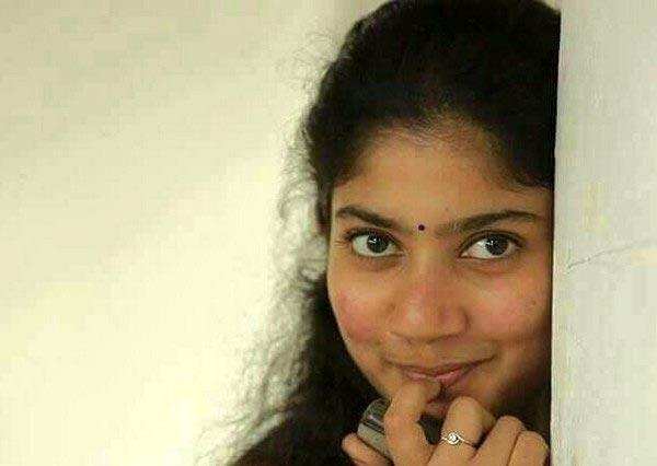 Can Sai Pallavi Get On With Pimples?