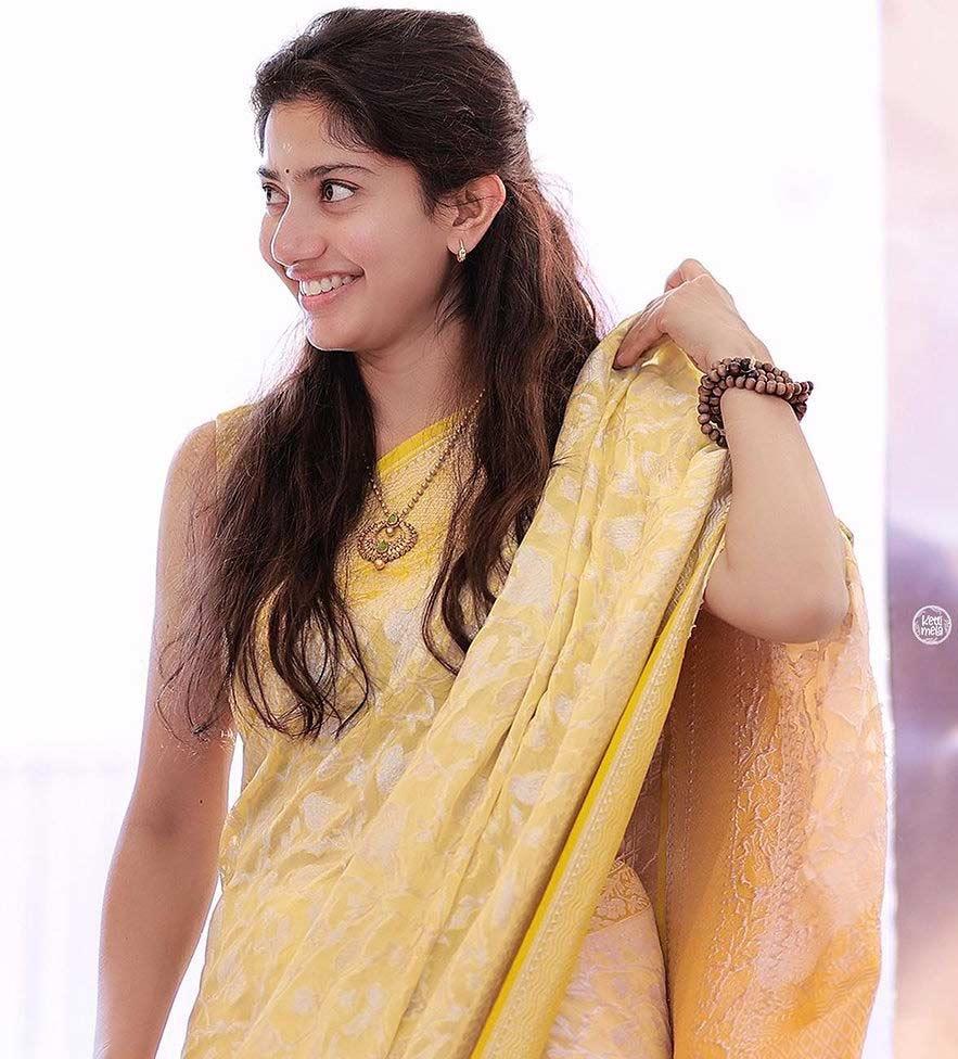 Sai Pallavi mastering various languages,dialects and accents