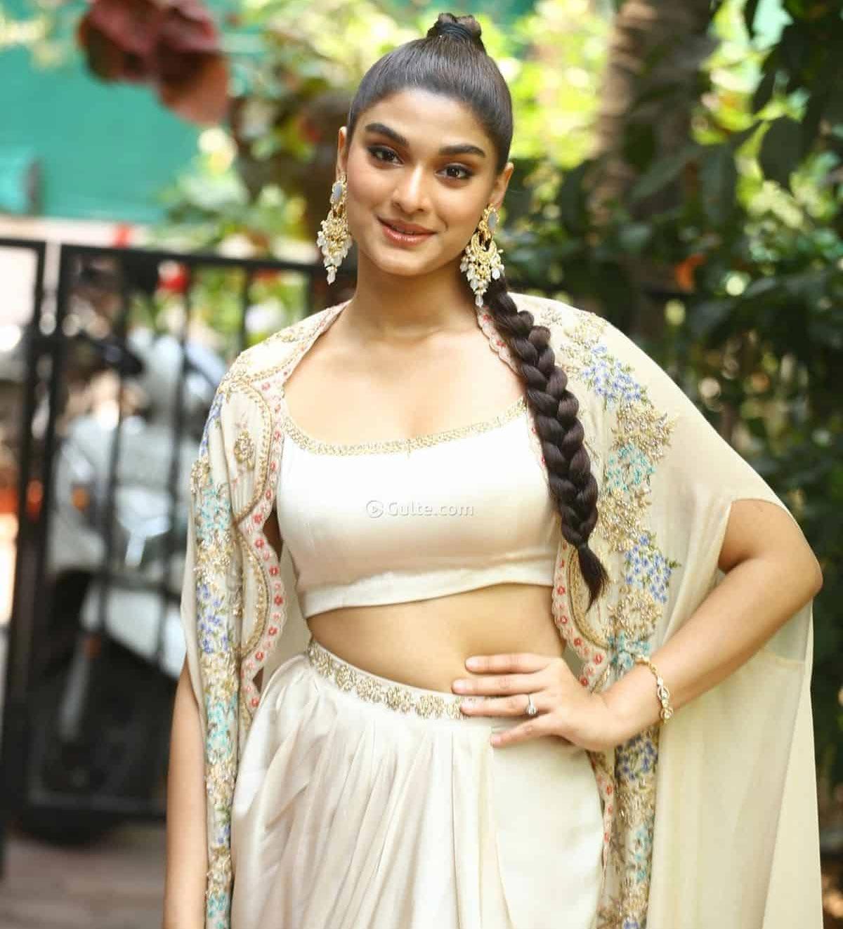 Saiee Manjrekar on NTR, Allu Arjun and Mahesh Babu