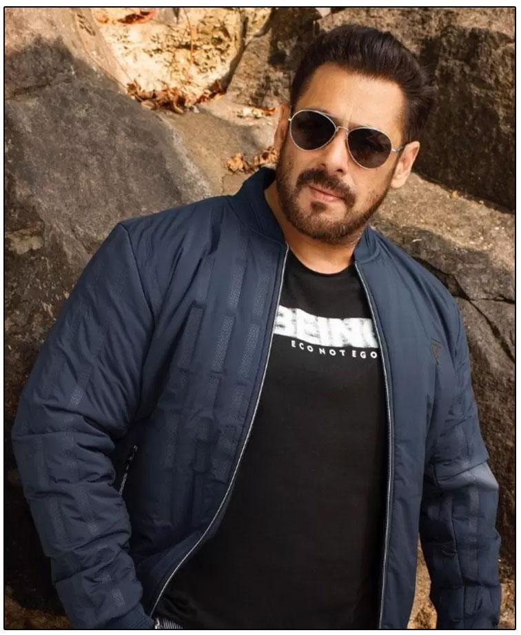Salman Khan In Action Mode For Sikandar Directed By Murugadoss