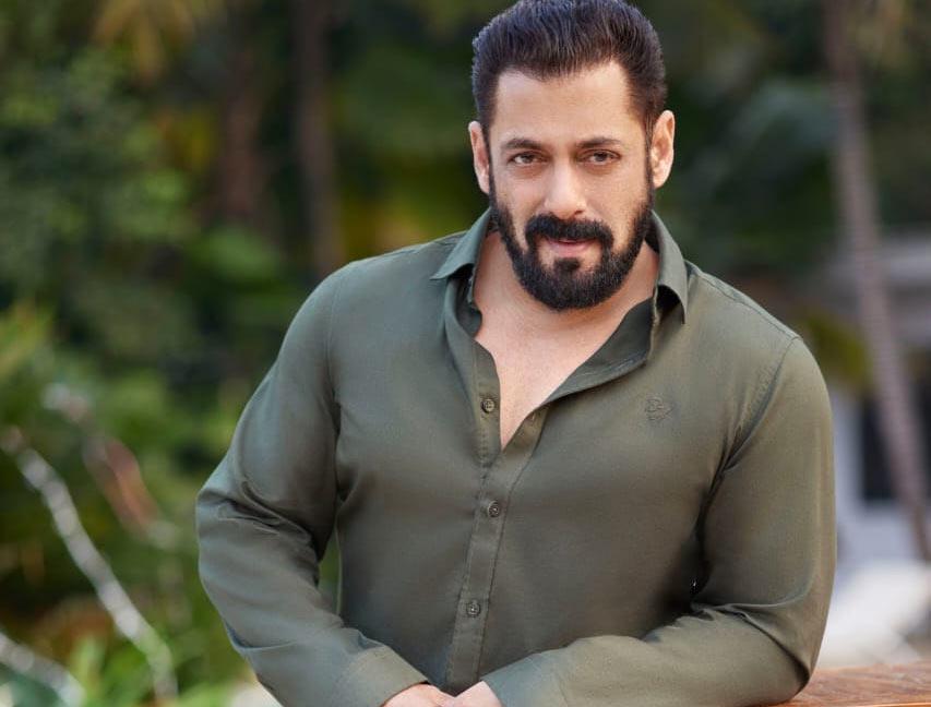 Salman bowled by Raviteja's Khiladi?