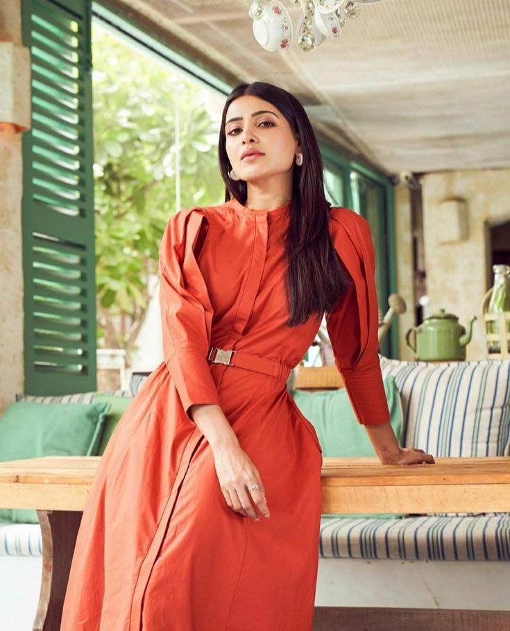 Samantha is keen on performance-oriented roles