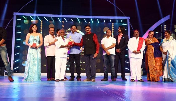 Santosham: Chaitu the Best Actor