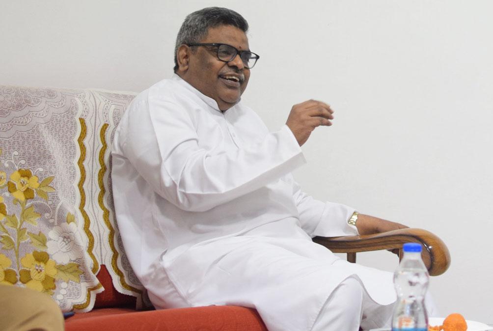 Star writer Seetharama Sastry admitted to the hospital