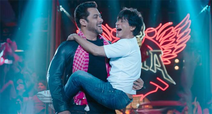 SRK Hugs And Kisses Superstar