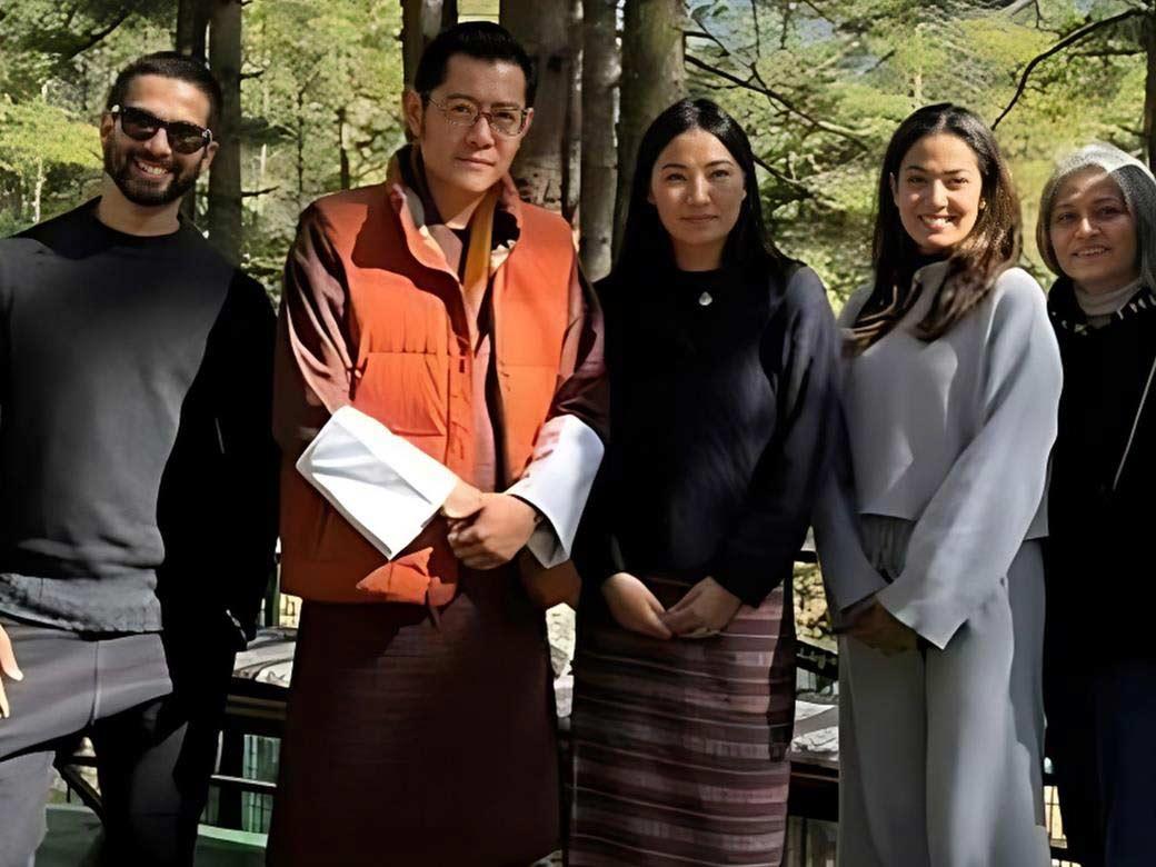 Shahid Kapoor, Mira Rajput snapped with Bhutan King and Queen