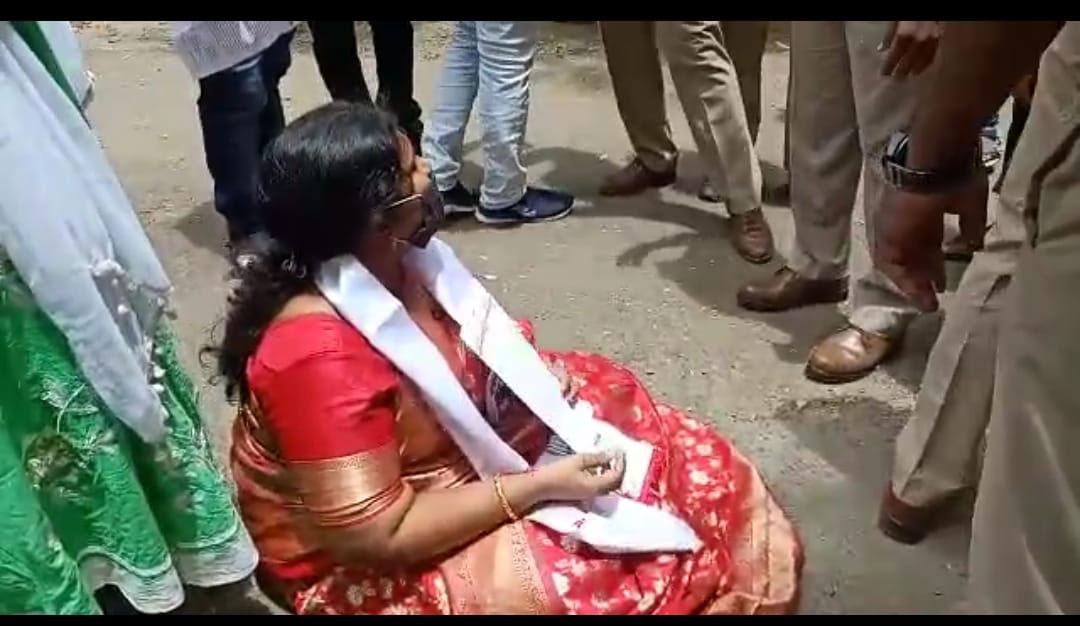 Shame, Shame Puppy Shame! YCP Arrests Janasena ProtestorsÂ