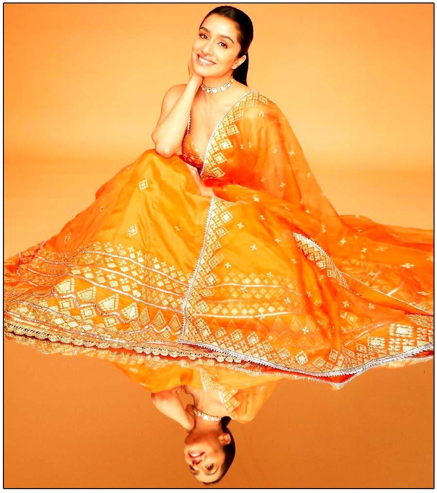 Shraddha Kapoor turns Kashmiri girl for her next