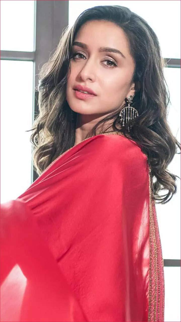 Shraddha Kapoor sings three - Fans troll her