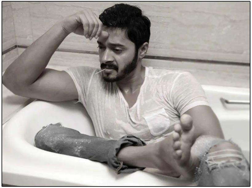 Shreyas Talpade rushed to the hospital due to an attack