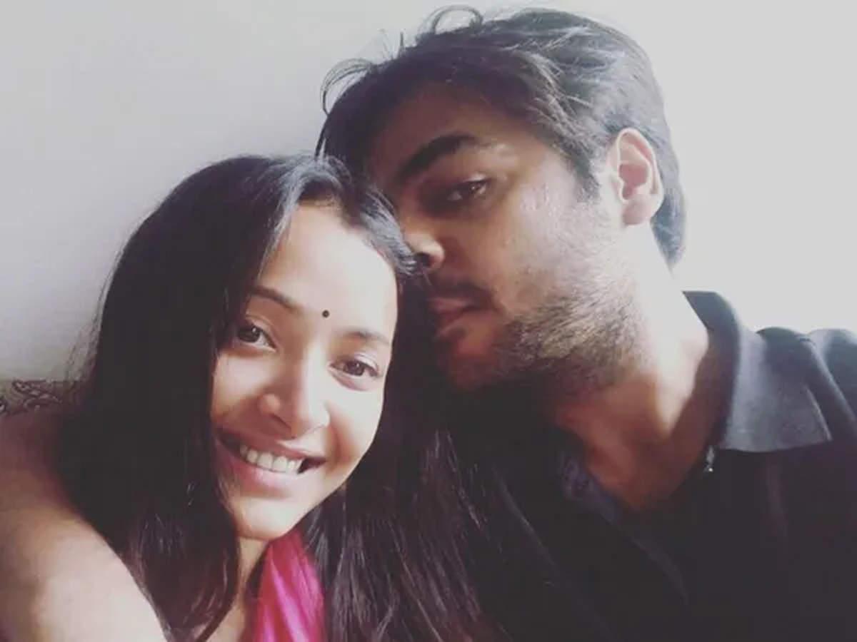 Kotha Bangaru Lokam Actress On Divorce
