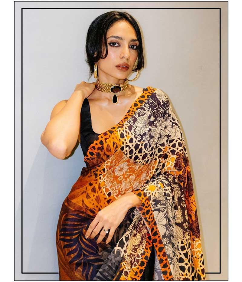Sobhita Dhulipala delights with engagement ring