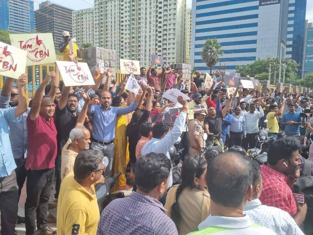 Software employees come in support of CBN