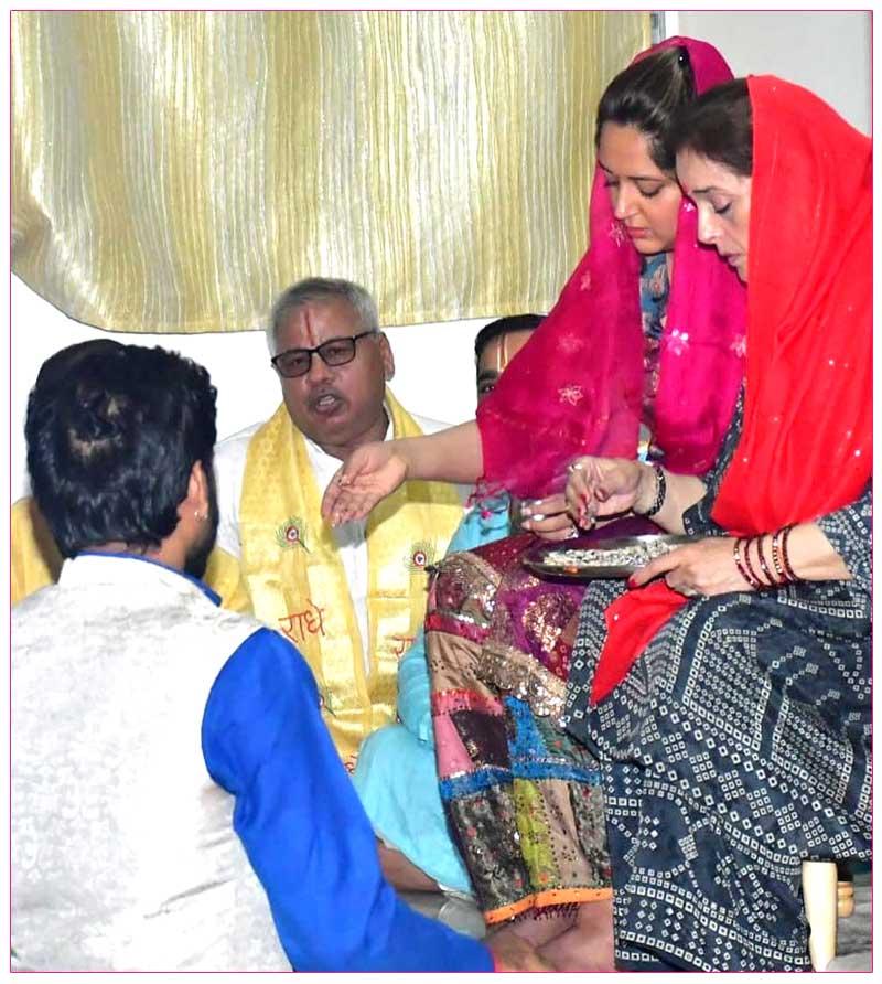 Sonakshi Sinha performs pooja ahead of wedding