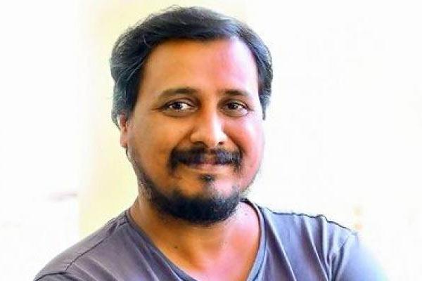 What Stopped Trivikram Working For Vakeel Saab?