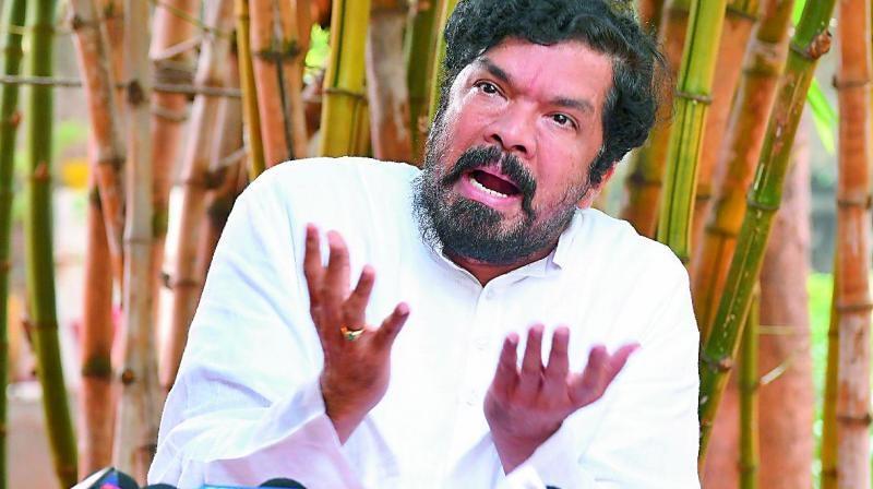 Attack on Posani Krishna Murali's house