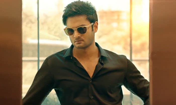 Nannu Dochukunduvate Sudheer Dual Responsibility
