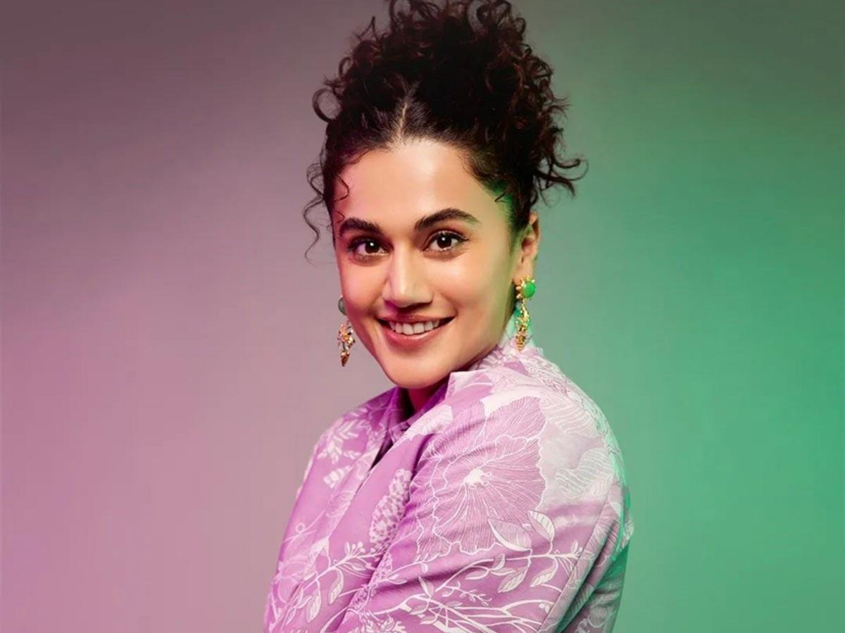 Taapsee for insults Goddess Lakshmi, Complaint filed