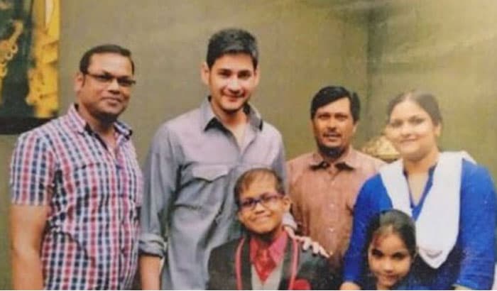 Super Star Meets his Little Fan