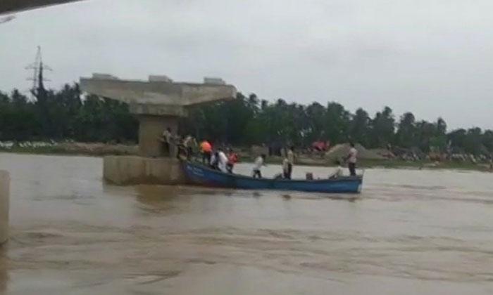 Shock: TDP Reason for Pushkara Deaths Then, Boat Mishap Now?