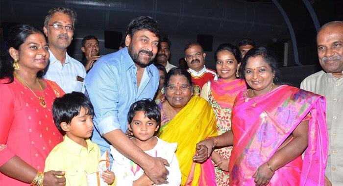 Telangana Governor Watches and Praises Sye Raa