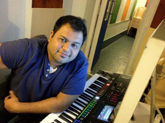 Thaman Accepted Challenge For Sirish!
