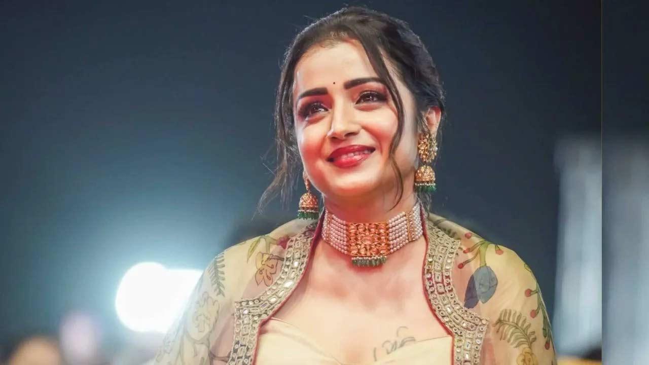 Trisha threatens legal action against politician