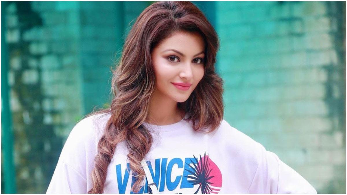 Telugu Item Bomb In Top 10 Sexiest Supermodels List