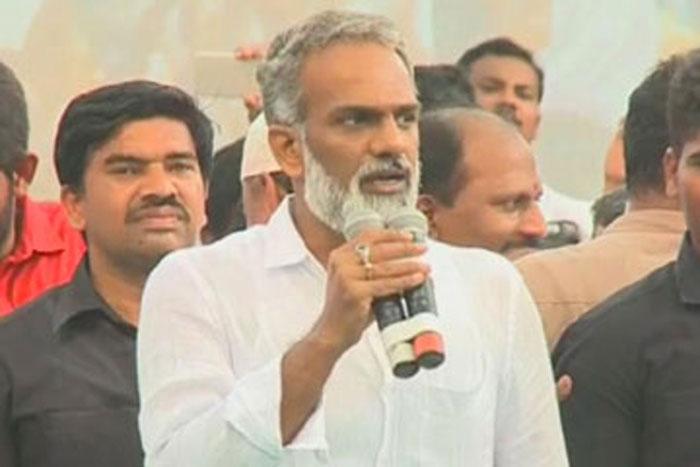 Breaking: Vangaveeti Radha Resigns YSRCP