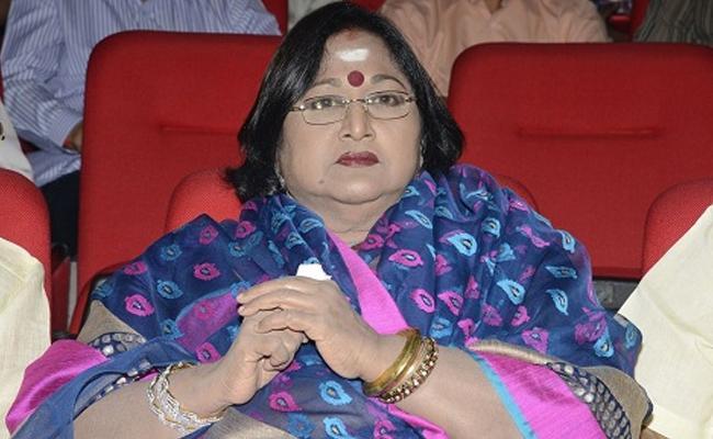 Veteran Actress Stunner About Mahanati