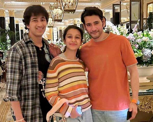 Varanasi paused, Mahesh off for a vacation