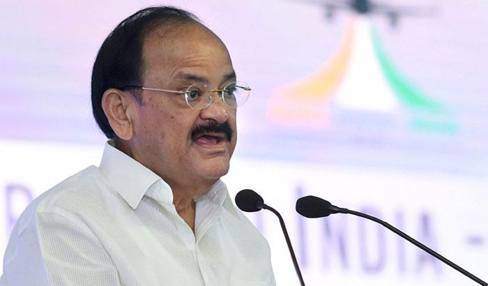 Venkaiah Praised Mahanati, NTR, Satakarni! But Not Sye Raa, Why?
