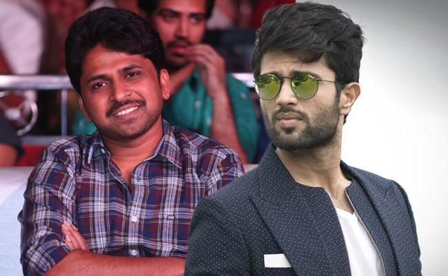 Vijay Makes Successful Director Wait!