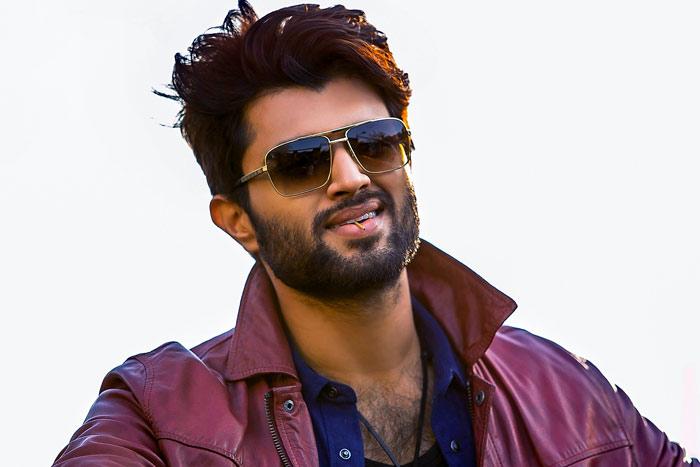 Vijay Devarakonda Replaces Prabhas!!!