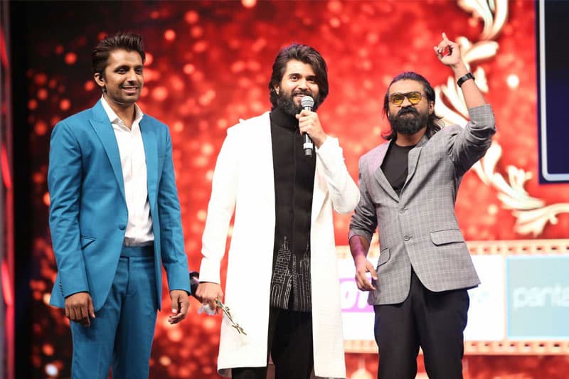 Deverakonda's Lame Excuse on Flop!