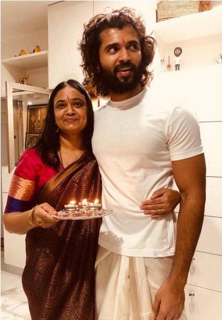 Deverakonda New Look: Traditional