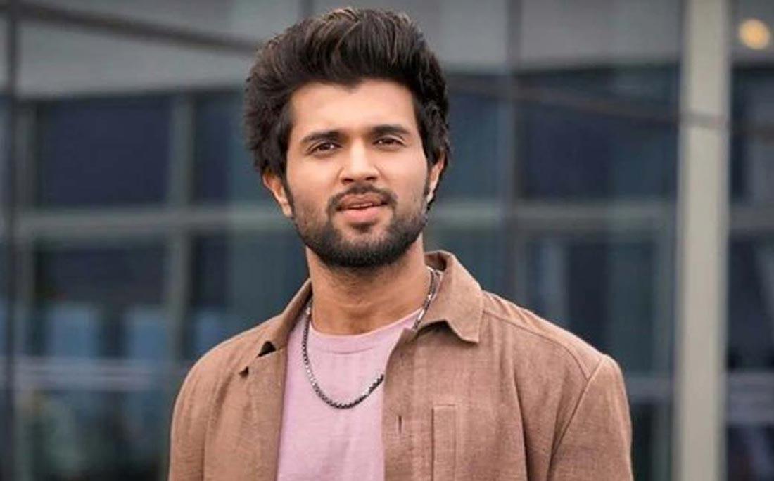 Imagine Vijay Deverakonda Towel Fight in Gandeevadhari Arjuna