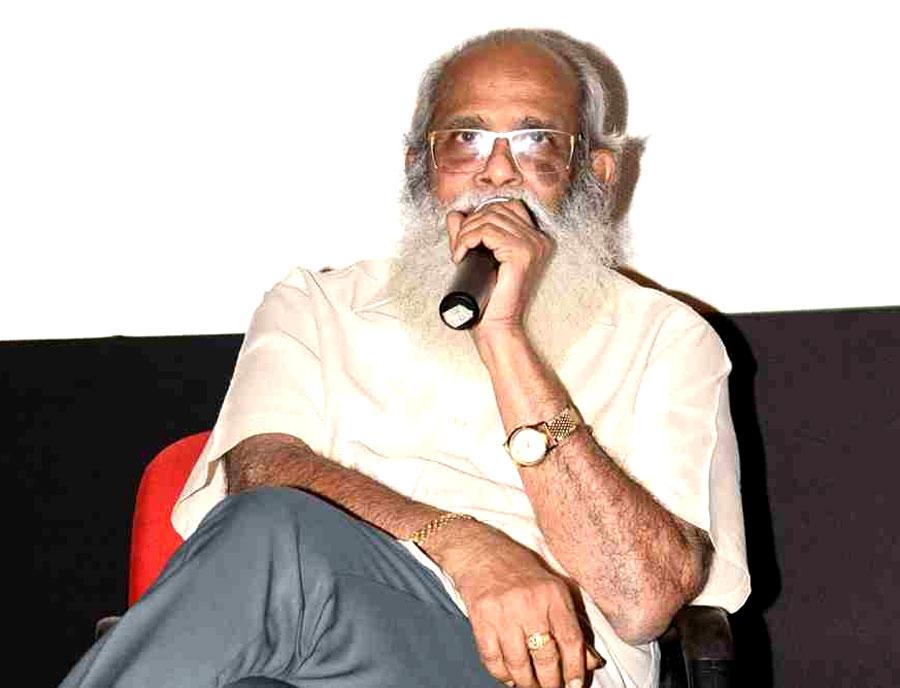 What is Rajamouli's dad stealing