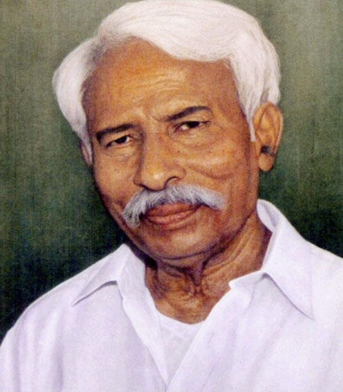 Wanted Statues &amp; Schemes on YS Rajareddy's Name