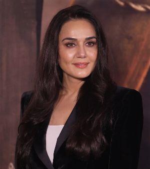 When Preity Zinta pretended to be an adult to sneak into an army party