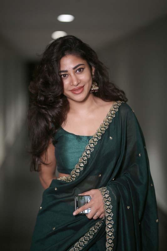 Sonu Thakur Photos
