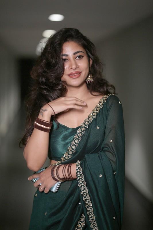 Sonu Thakur Photos