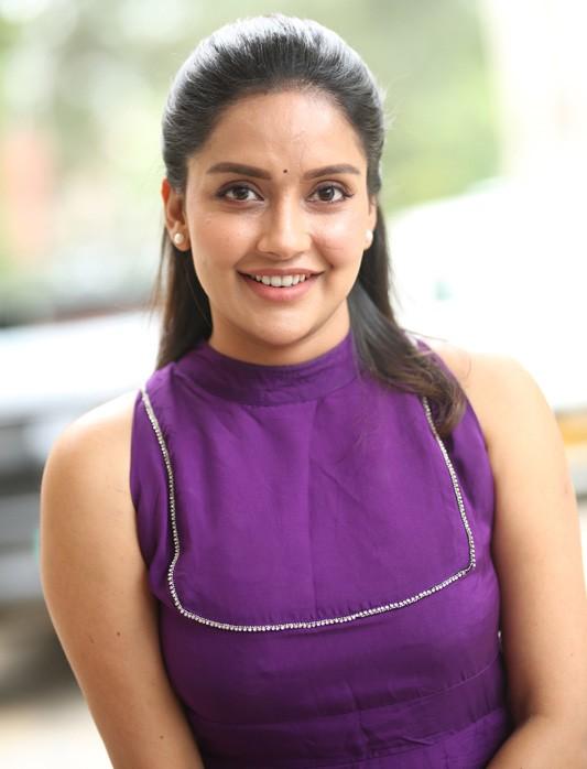 Mahima Nambiar Photos