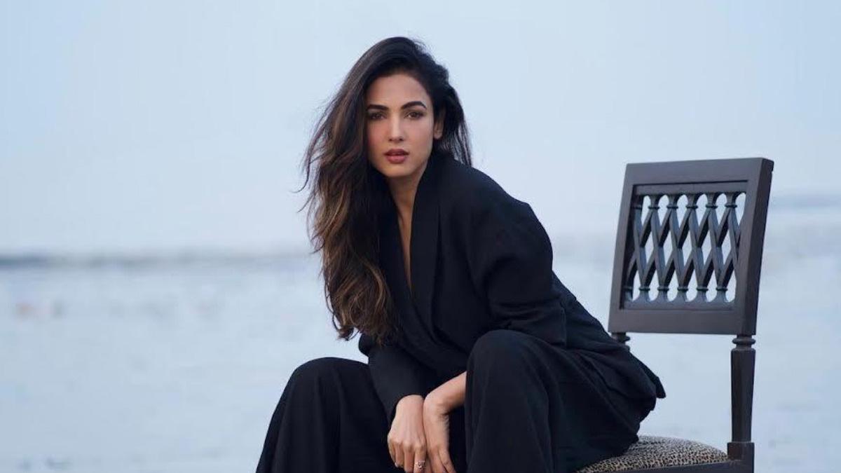 AdiPurush makers welcome Sonal Chauhan on board